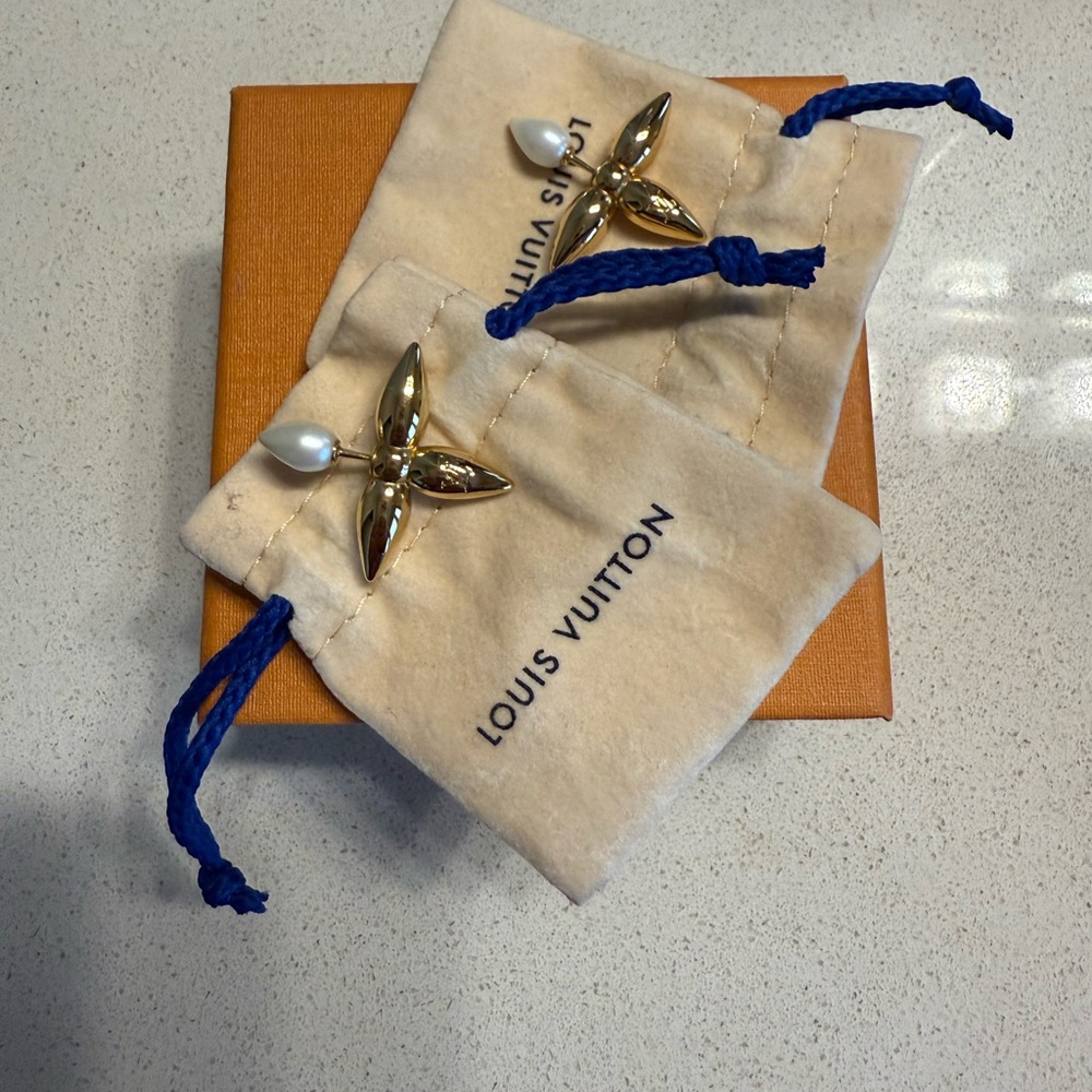 Louis Vuitton Gold and White Brooch earrings